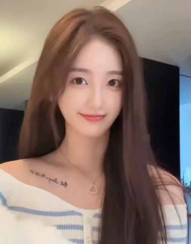 林更新与女友对比